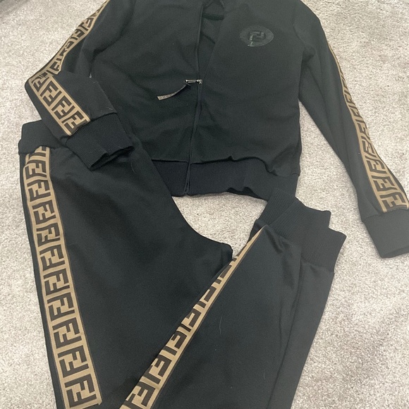 FENDI track suit - Picture 1 of 5